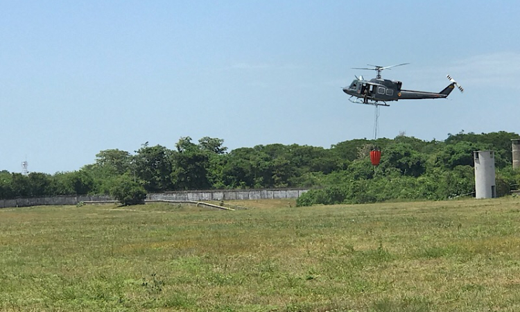 El incendio del Parque Nacional Isla Salamanca es atendido por la Fuerza Aérea Colombiana 