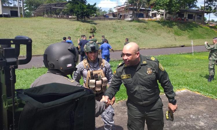 Fuerza Aérea Colombiana realiza evacuación aeromédica en Cartagena del Chaira