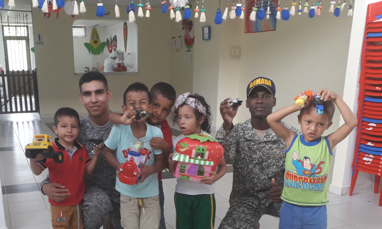 Fuerza Aérea Colombiana participó en Actividades ludicorecreativas en el Centro de Desarrollo infantil en Solano,  Caquetá.