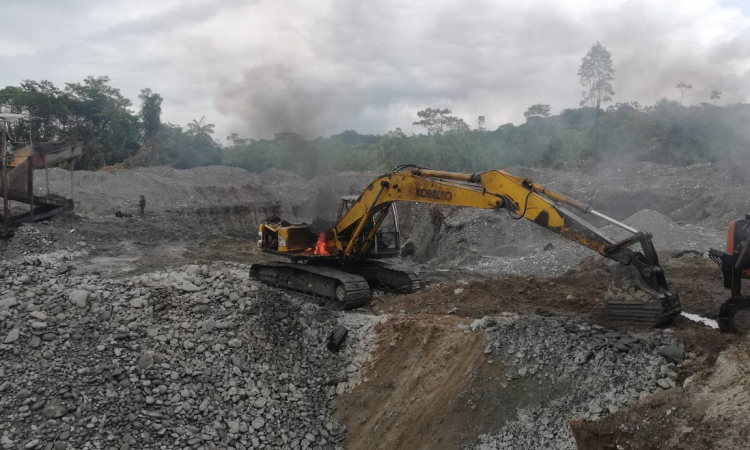 Fuerzas Militares propinan duro golpe contra la extración de yacimientos de oro en el Cauca