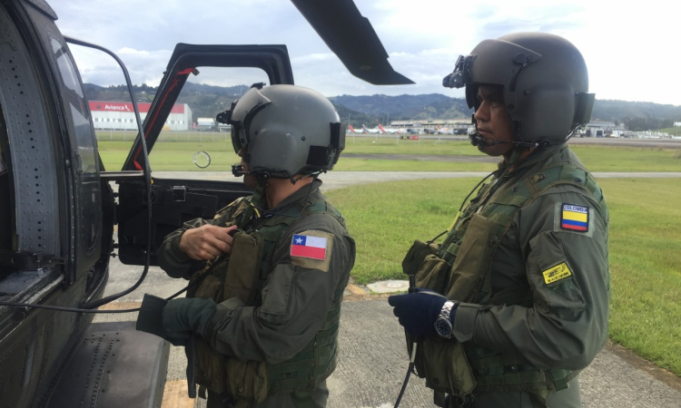 En Colombia se entrenan pilotos y tripulantes de las fuerzas aéreas de Brasil y Chile  