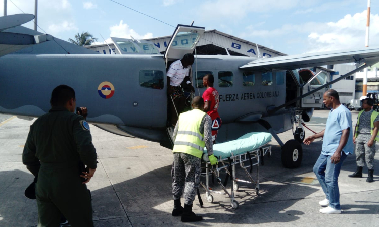  Más de treinta vidas salvadas en el departamento insular, es el balance de la  Fuerza Aérea Colombiana durante el presente año 