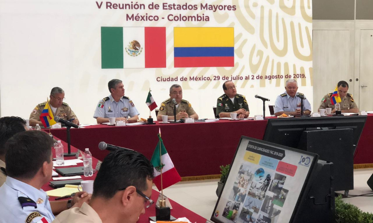 Fuerza Aérea Colombiana fortalece relaciones de cooperación con Fuerzas Militares de México