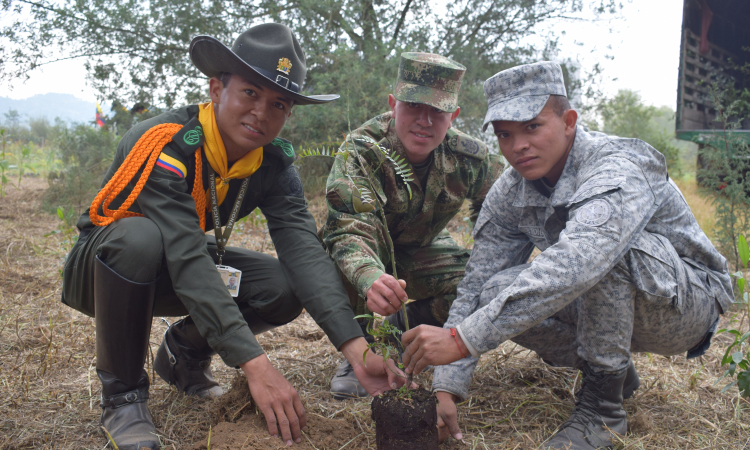 Fuerza Aérea Colombiana comprometida con la preservación de los recursos naturales 