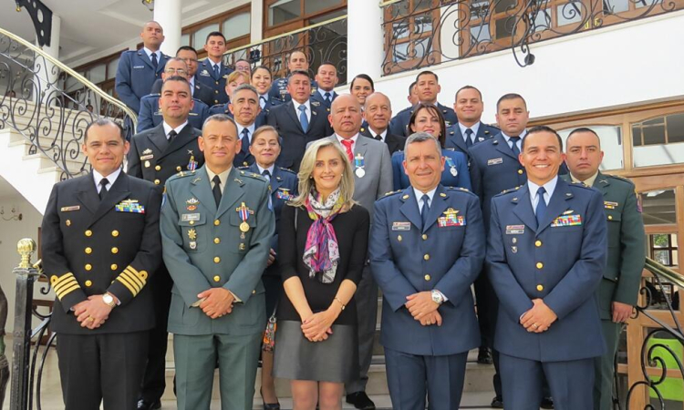Fuerza Aérea conmemora el Tercer Aniversario de la Especialidad de Acción Integral