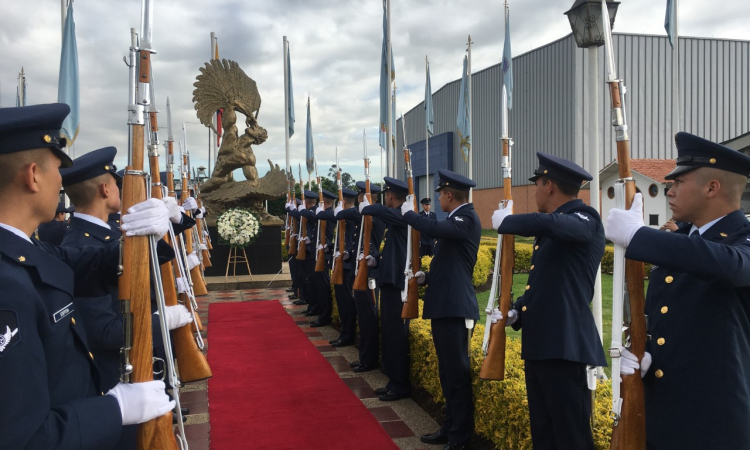 Fuerza Aérea Colombiana conmemora el Día Nacional de los Derechos Humanos en Madrid Cundinamarca