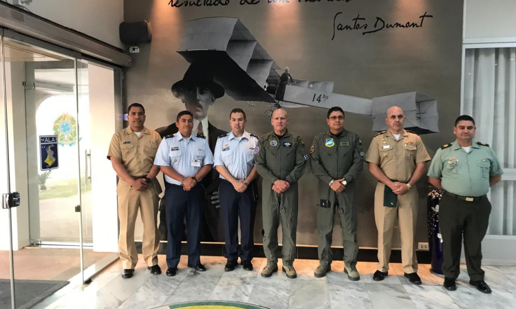 Visita geoestratégica al Centro de Lanzamiento de Alcántara y el Comando de Operaciones Aeroespaciales COMAE en Brasil