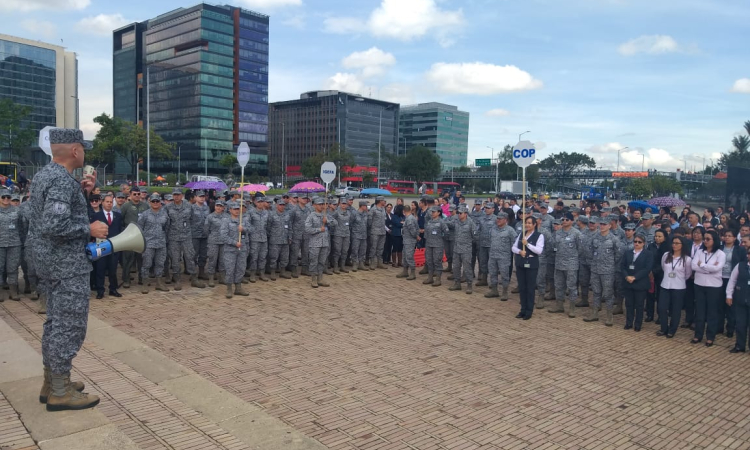 Conciencia y oportunidad, conceptos claves en simulacro nacional de evacuación, realizado en el Comando de la Fuerza Aérea.