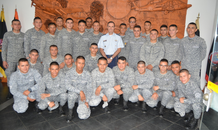 Un nuevo grupo de jóvenes finalizó su servicio militar en los Llanos Orientales 