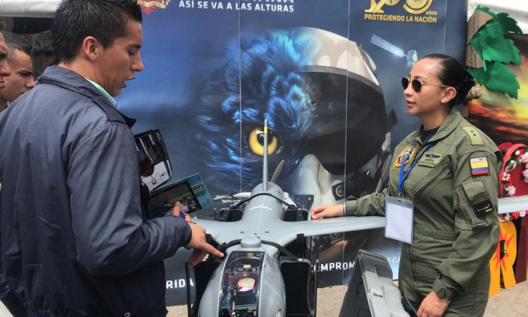Fuerza Aérea Colombiana participa en la XXI Vitrina Aeronáutica.
