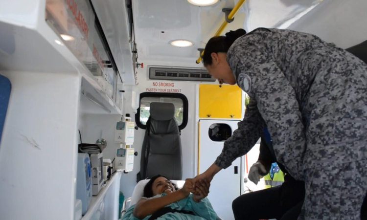 Turista estadounidense recibe atención médica desde la isla de Providencia