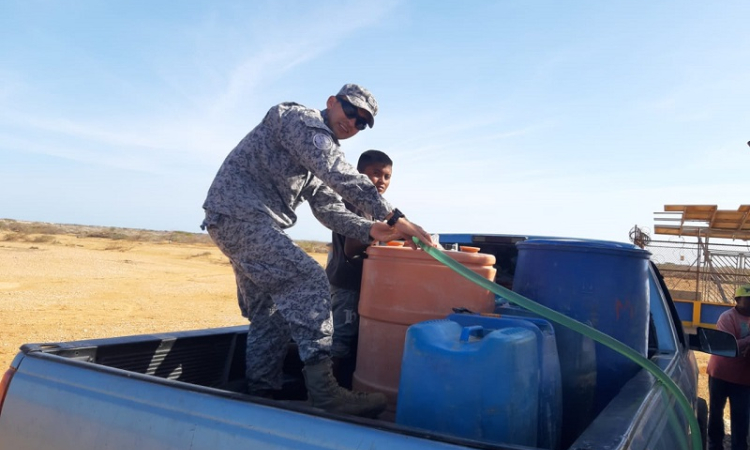 El CACOM 3 apoya la comunidad Wayúu, con el abastecimiento de agua