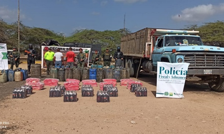 Fueron incautados 800 galones de combustible de contrabando, en La Guajira