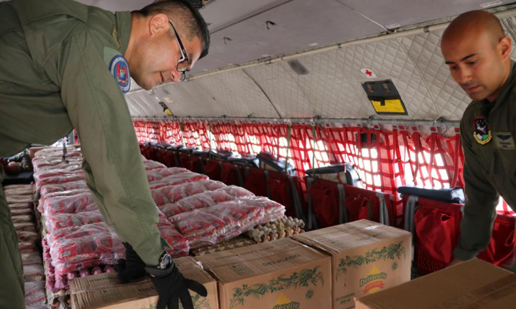 Canastas nutricionales para la niñez serán transportadas por su Fuerza Aérea Colombiana