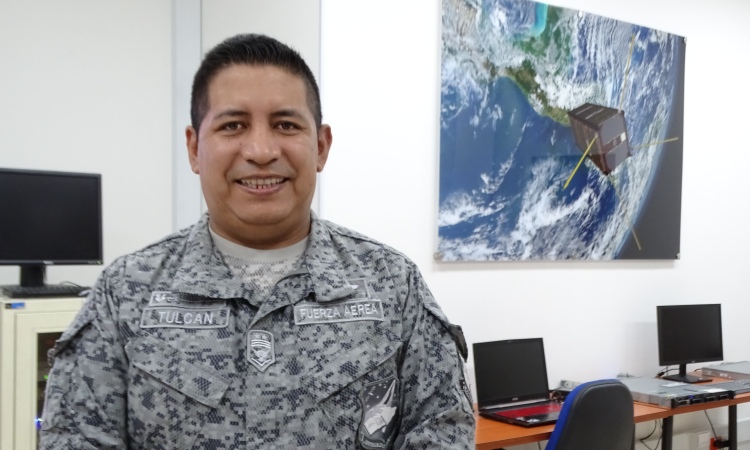Orgullo nariñense en el programa satelital de su Fuerza Aérea Colombiana