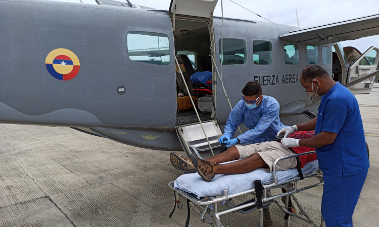Su Fuerza Aérea Colombiana continúa realizando traslados aeromédicos desde Providencia