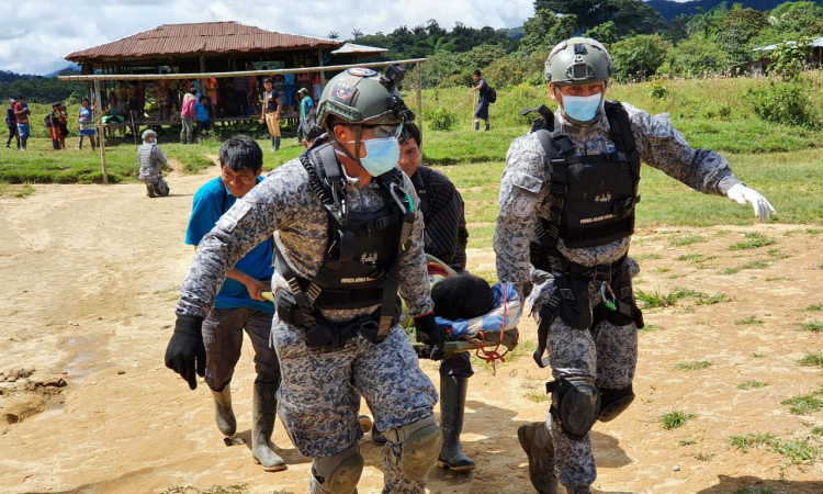 Indígenas afectadas por artefactos explosivos improvisados fueron evacuadas en Antioquia