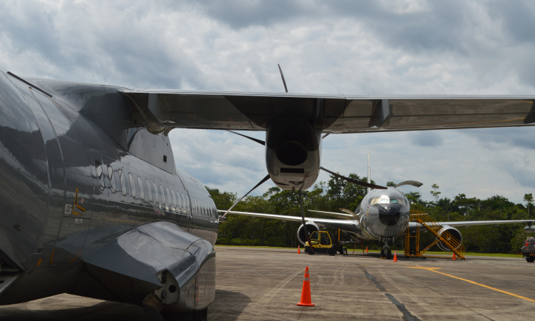 En el Día Mundial de la Asistencia Humanitaria, su Fuerza Aérea reafirma el compromiso con los colombianos presentes en la Amazonía 