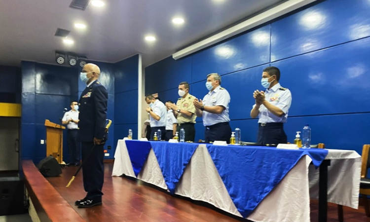 El Coronel Rodrigo Velandia, es el nuevo comandante del Comando Aéreo de Combate No.3