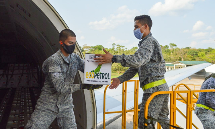 36 toneladas de alimentos fueron transportados en vuelo humanitario de su Fuerza Aérea hasta Leticia