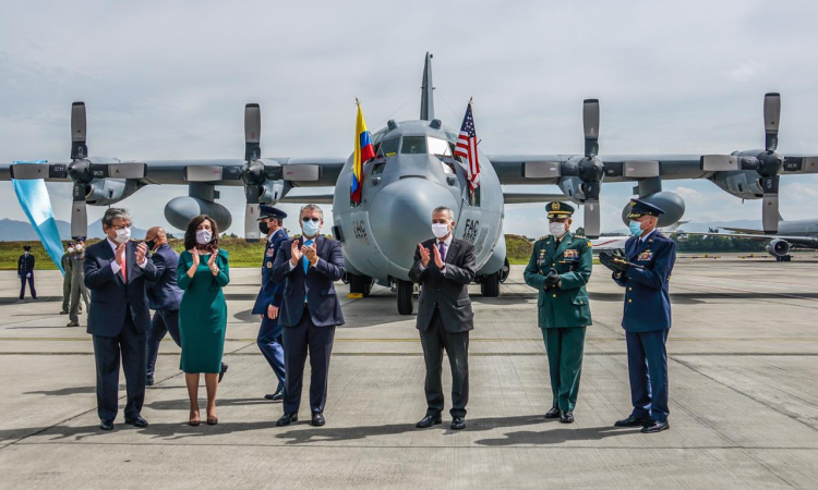 Fuerza Aérea Colombiana recibe primera de tres aeronaves ‘Hércules’ entregadas por Estados Unidos