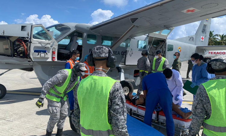 Incremento en operaciones de traslados aeromédicos y entrega de ayudas humanitarias por parte del GACAR