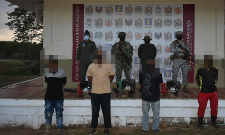 Capturados en flagrancia integrantes de 'Los Caparros' por minería ilegal