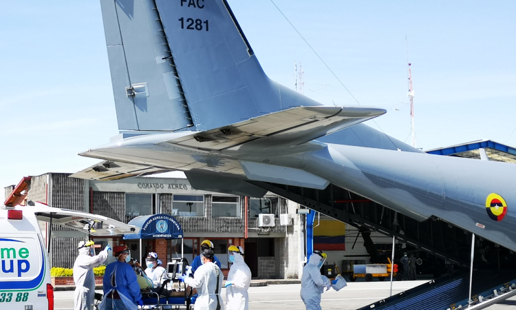 Aeronaves de su Fuerza Aérea se convierten en esperanza de vida en medio de la pandemia