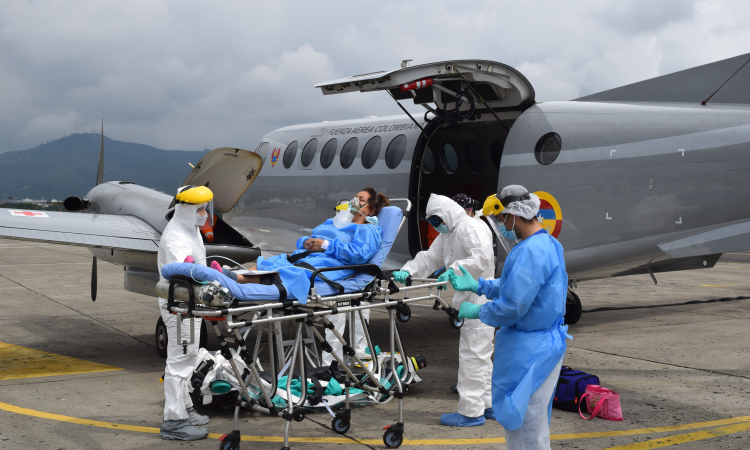 Avión medicalizado realizó el traslado aeromédico de paciente COVID-19 de Cali a Bogotá 
