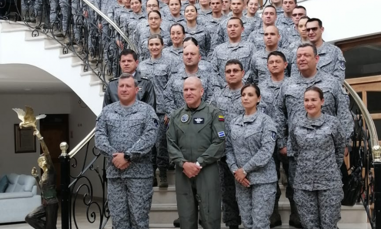 Con éxito se llevó a cabo el Seminario de Estandarización Jurídica para Oficiales y Suboficiales de la Fuerza Aérea Colombiana