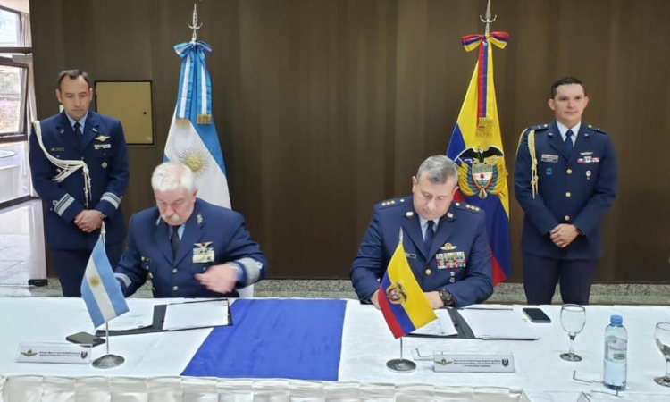 Fuerzas Aéreas de Colombia y Argentina adelantaron segunda reunión bilateral de cooperación en Buenos Aires