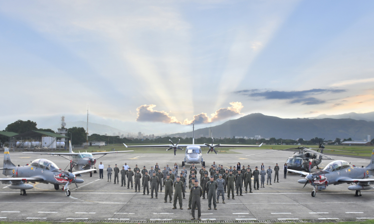 El Comando Aéreo de Combate No.7 cumple su noveno aniversario haciendo presencia en el suroccidente del país  