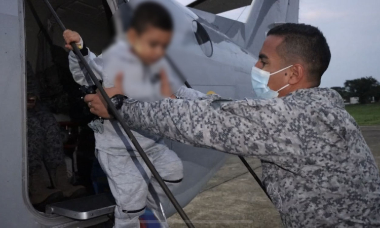 Niño vichadense fue movilizado en un avión ambulancia de su Fuerza Aérea 