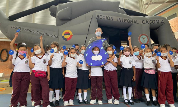 Fuerza Aérea Colombiana conmemoró el Día del Agua en Melgar