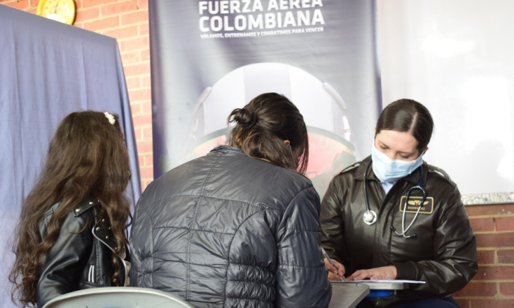 Más de 1.400 habitantes del municipio de Madrid se beneficiaron de la Jornada de Apoyo al Desarrollo liderada por su Fuerza Aérea Colombiana