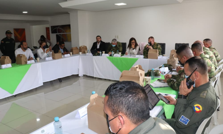 Fuerza Aérea participa en Puestos de Mando Unificados en Tolima, Huila, Caldas y Cundinamarca 