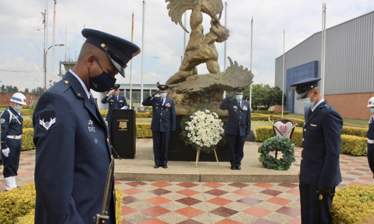 Su Fuerza Aérea Colombiana conmemora el Día de la Memoria y Solidaridad con las Víctimas en la Sábana de Occidente