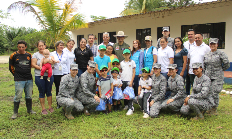 Institución Educativa Policarpa Salavarrieta fue beneficiada gracias al Plan Corazón Amigo