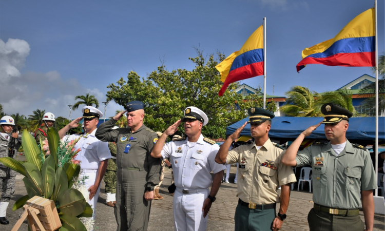  Conmemoración de la “Semana Patria” en el Grupo Aéreo del Caribe