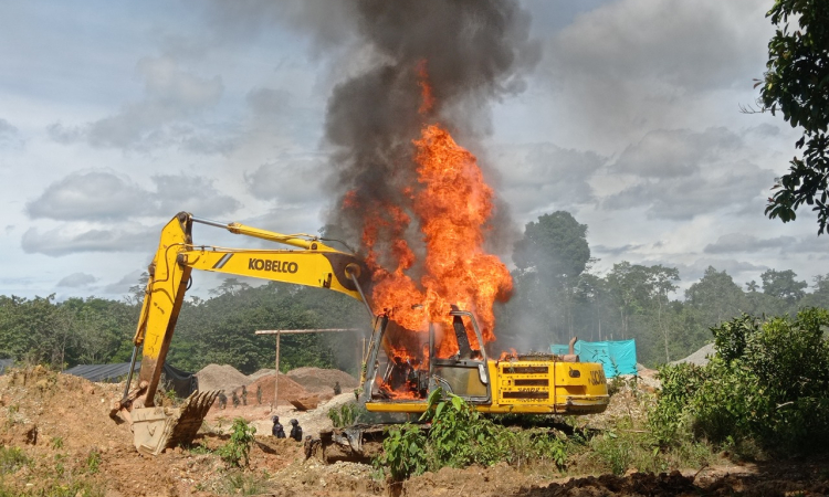 Ubicada y destruida maquinaría utilizada para extracción de yacimientos mineros en el Chocó 