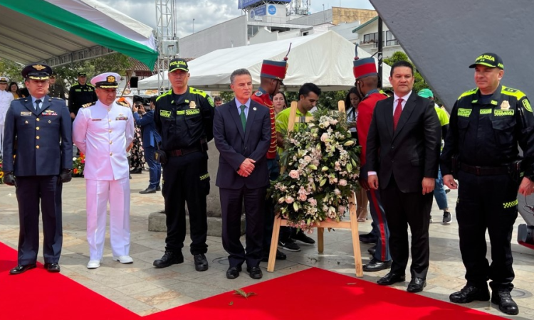 Fuerzas Militares acompañaron la celebración de la independencia de Antioquia