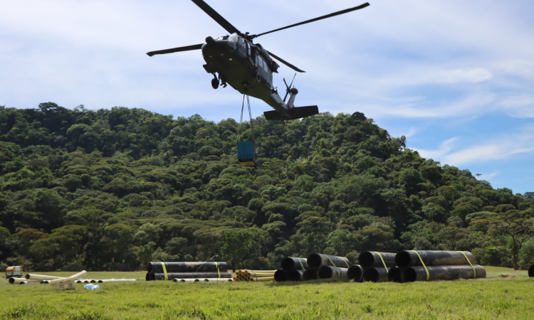 Avanzan obras de rehabilitación en la Bocatoma con el apoyo de su Fuerza Aérea