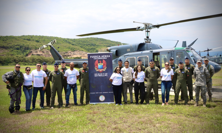 Su Fuerza Aérea Colombiana apoyó Jornada de Salud en el corregimiento de Maracaibo, Tolima 