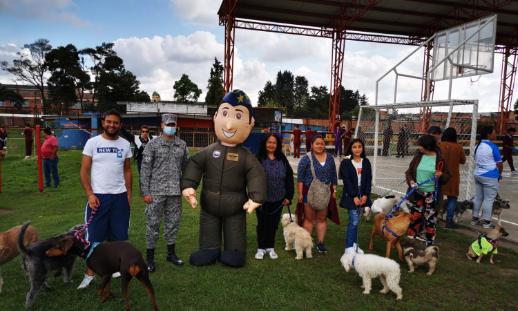 103 años de la Fuerza Aérea Colombiana comprometida con las familias madrileñas
