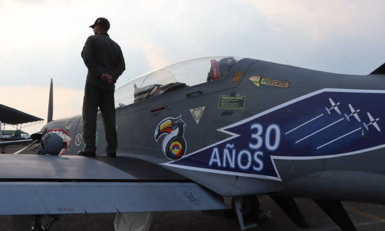 100.000 horas de T-27 ‘Tucano’ voladas con altura