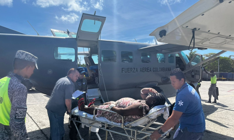 Traslado aeromédico benefició a madre de la Isla de Providencia