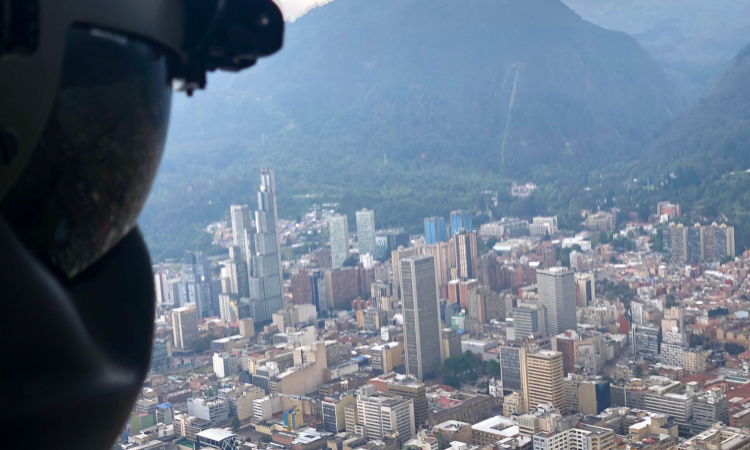 Patrullajes aéreos sobre cerros tutelares y vías de acceso a Bogotá en Semana Santa son realizados por CATAM 