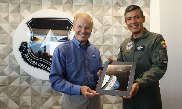 Programa Espacial Colombiano fue presentado al Director de la NASA y a la Comandante del Comando Sur de los EE.UU