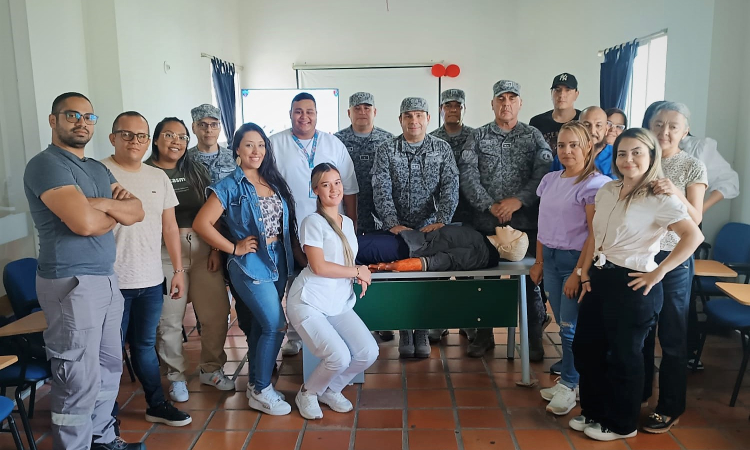Personal del Hospital Santa Margarita se capacitó gracias a su Fuerza Aeroespacial Colombiana
