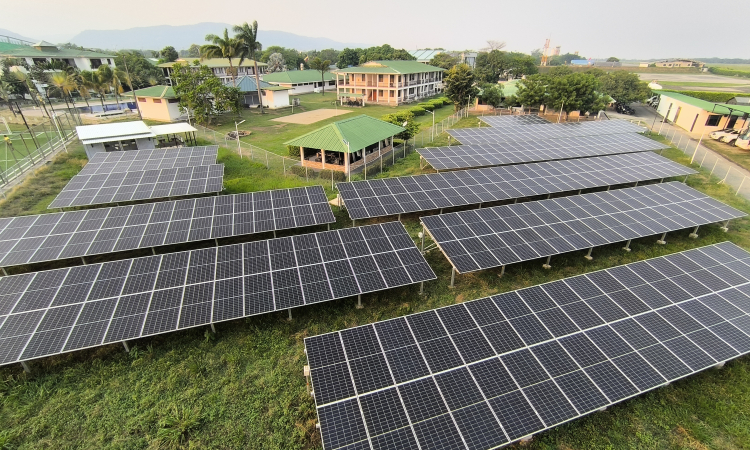 Con la instalación de 346 paneles solares, el Grupo Aéreo del Casanare le apuesta a la energía renovable